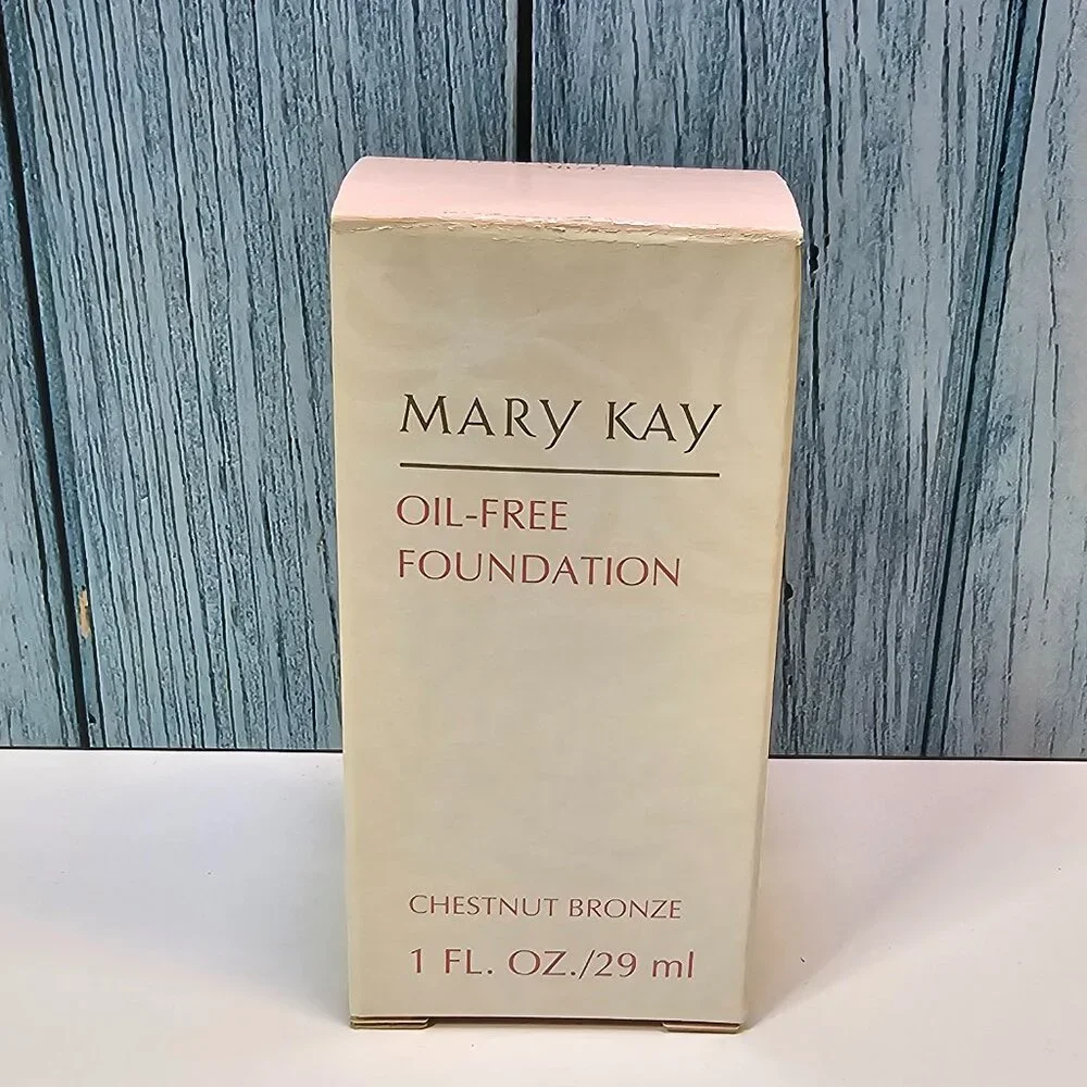 Mary Kay Oil-Free Foundation - Chestnut Bronze‎ #3870 - NIB Old Stock